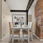Unique Floor - Super - 2 Bedr - 78 M2